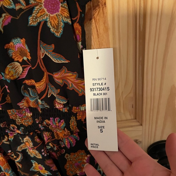 Floral Ruffle Dress - Picture 3 of 4